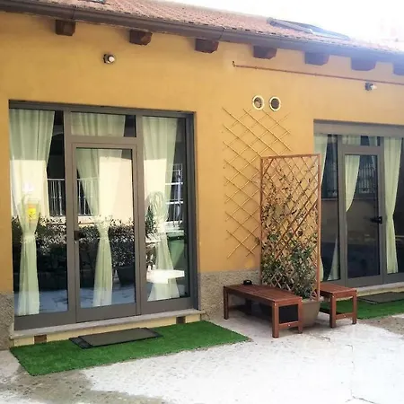 Luxury Apartments Fioravanti Milaan Buitenkant foto